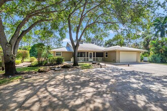 14204 Broken Wing Ln in West Palm Beach, FL - Building Photo - Building Photo