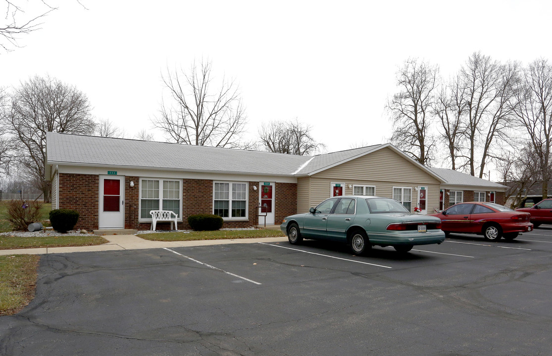 Lincolnwood Estates in Alexandria, IN - Building Photo