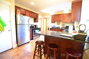 141 Nottinghill Rd, Unit 1 in Boston, MA - Building Photo