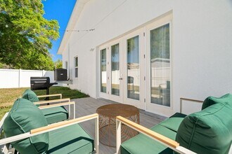 12314 Pittsfield Ave in Tampa, FL - Building Photo - Building Photo