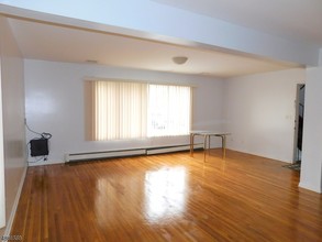 18 Wilson Ave in Kearny, NJ - Building Photo - Building Photo
