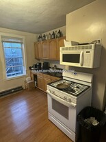 85 Ferrin St, Unit 2 Apartamentos