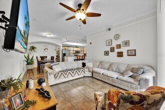 12017 Villanova Dr, Unit 102 in Orlando, FL - Foto de edificio - Building Photo