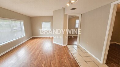 2465 Highland Acres Dr in Clearwater, FL - Building Photo - Building Photo