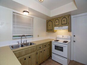 226 SW Reynolds Ave in Port St. Lucie, FL - Building Photo - Building Photo