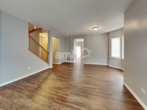 2456 Hanbury Ln in Montgomery, IL - Building Photo - Building Photo