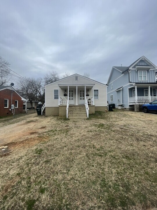 708 Coleman St in Raleigh, NC - Building Photo