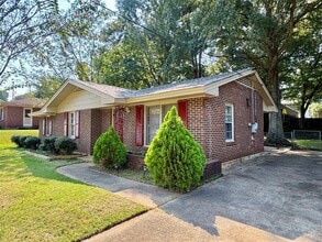 3826 Fairfield Dr in Montgomery, AL - Building Photo - Building Photo