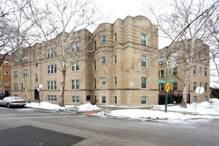 2850-2856 W Eastwood Ave Apartments