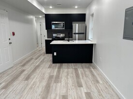 129 S 51st St in Philadelphia, PA - Building Photo