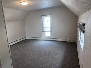 311 1/2 Madison St in Petoskey, MI - Building Photo - Building Photo