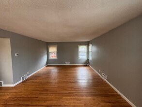 2909 W 50th St in Minneapolis, MN - Building Photo - Building Photo