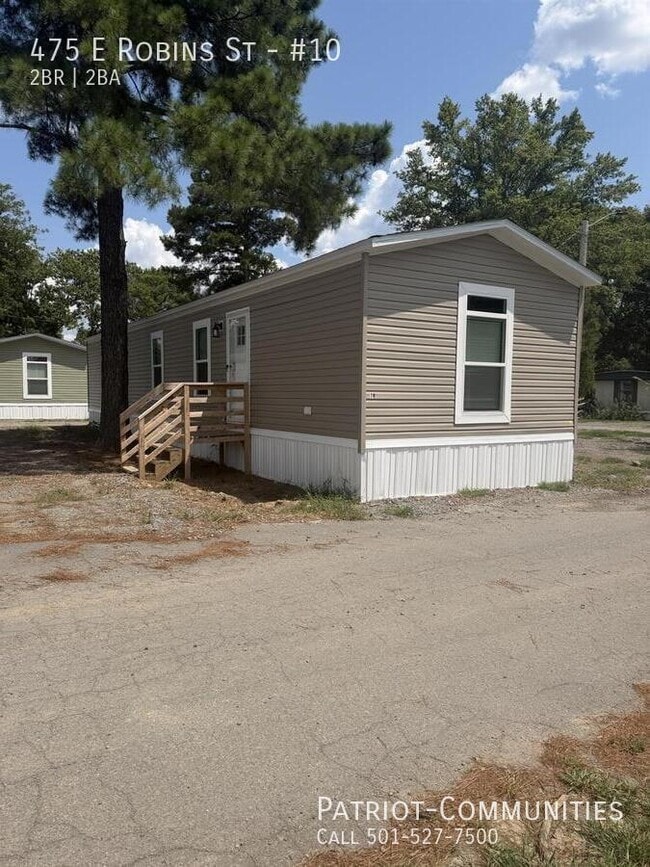 property at 475 E Robins St