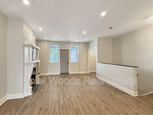 property at 4813 Chestnut St