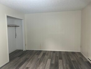 14264 Prospect Rd in Strongsville, OH - Building Photo - Building Photo