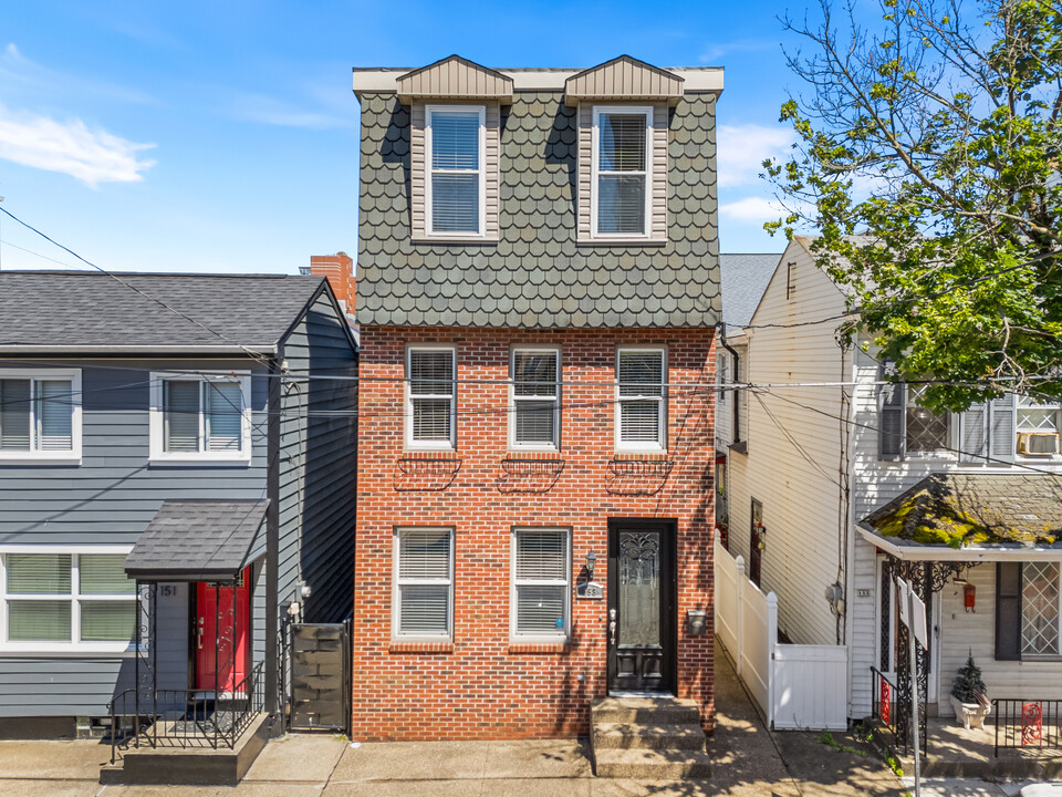 153 S 19th St in Pittsburgh, PA - Building Photo