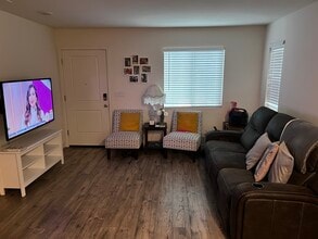 4365 Sage Meadow Ln in Sacramento, CA - Foto de edificio - Building Photo