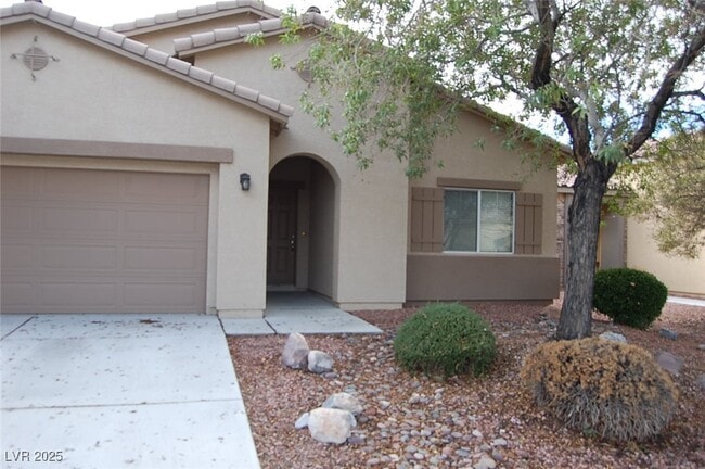 4775 Lorenzo Way in Pahrump, NV - Building Photo - Building Photo