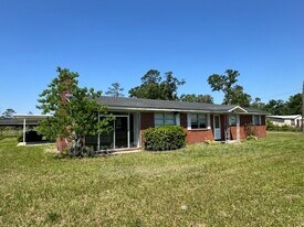 2730 N US Hwy 441 in Lake City, FL - Building Photo