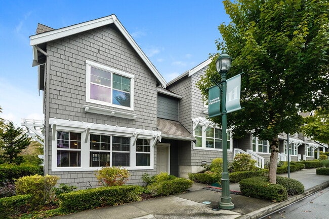 2400 NE Park Dr in Issaquah, WA - Building Photo - Building Photo