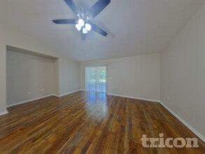 609 White Oak Way in DeLand, FL - Building Photo - Building Photo