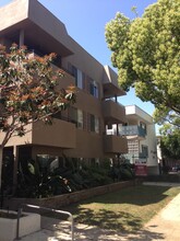 918 3rd St, Unit 4 in Santa Monica, CA - Building Photo - Building Photo