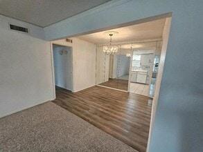 5825 Birchbrook Dr in Dallas, TX - Building Photo - Building Photo