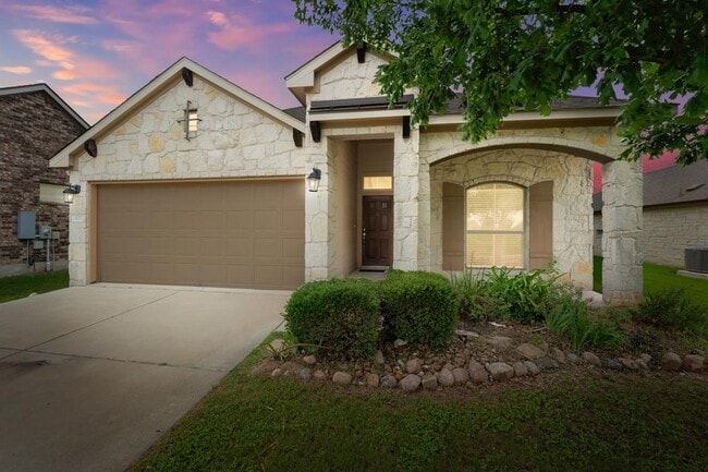 property at 305 Longhorn Cavern Rd