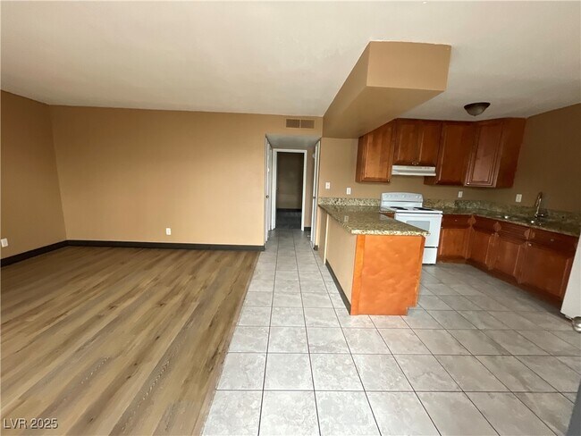 1917 Gregory St in Las Vegas, NV - Building Photo - Building Photo