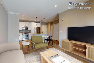 240 E Shore Rd-Unit -FL5-ID990A in Great Neck, NY - Building Photo - Building Photo