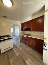 514 E Cypress Ave in Visalia, CA - Building Photo - Building Photo