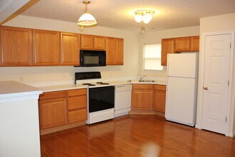 1295 Old Richmond Circle in Harrisonburg, VA - Building Photo - Building Photo