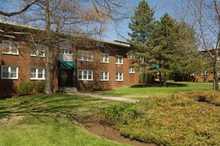 Davis Commons Apartments