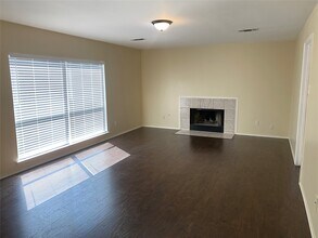 16631 Spring Glade Dr in Cypress, TX - Building Photo - Building Photo