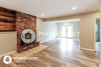 7200 Willow Ave in Raytown, MO - Foto de edificio - Building Photo