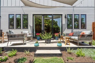 1217 1/2 W 39th St in Austin, TX - Foto de edificio - Building Photo