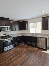 32855 Crown Point Ln in Lake Elsinore, CA - Building Photo - Building Photo