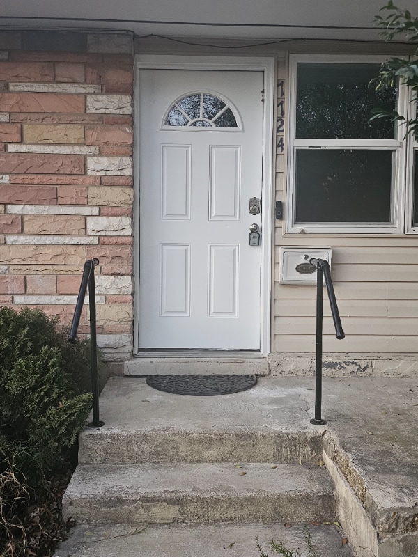 property at 7724 Normandy Rd