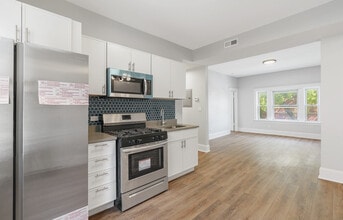 2501 S Lawndale Ave in Chicago, IL - Building Photo - Building Photo