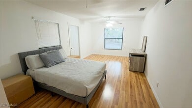 325 29th St NW in Naples, FL - Building Photo - Building Photo