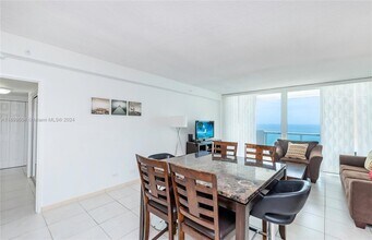 5601 Collins Ave in Miami Beach, FL - Building Photo - Building Photo