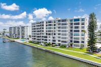 Island Towers East and West in Dunedin, FL - Foto de edificio - Building Photo