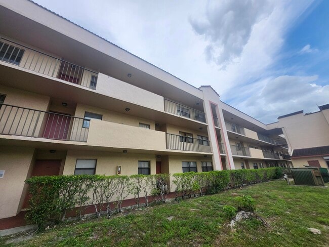property at 3470 Foxcroft Rd