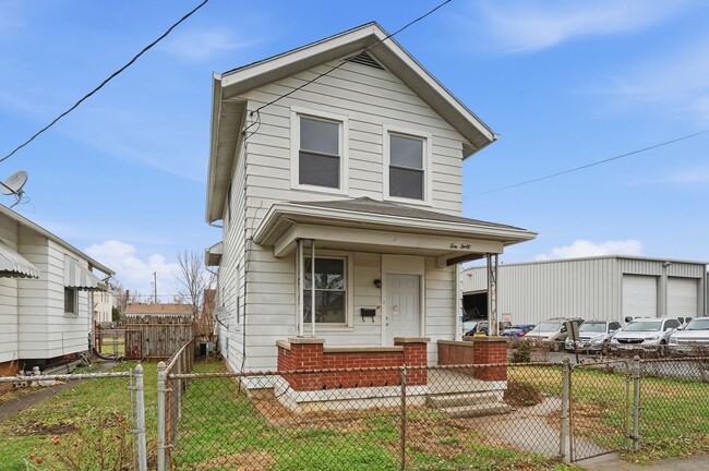 1040 Forest Ave in Hamilton, OH - Building Photo - Building Photo