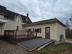 309 Portland St in St Johnsbury, VT - Building Photo - Building Photo