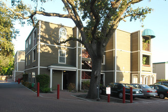 The Oaks in Walnut Creek, CA - Foto de edificio - Building Photo