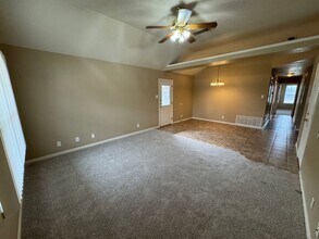 4706 John David Dr in Killeen, TX - Building Photo - Building Photo