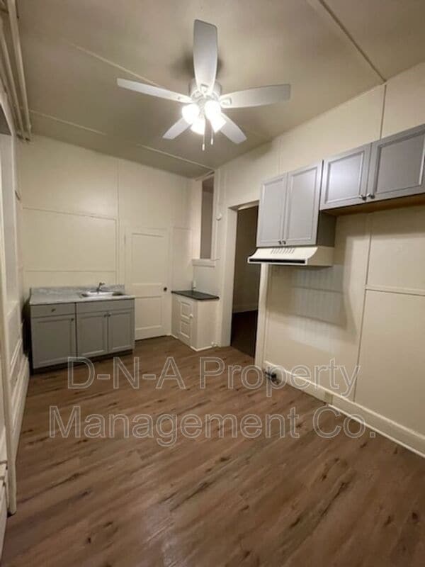 715 Monroe St in Stroudsburg, PA - Building Photo - Building Photo