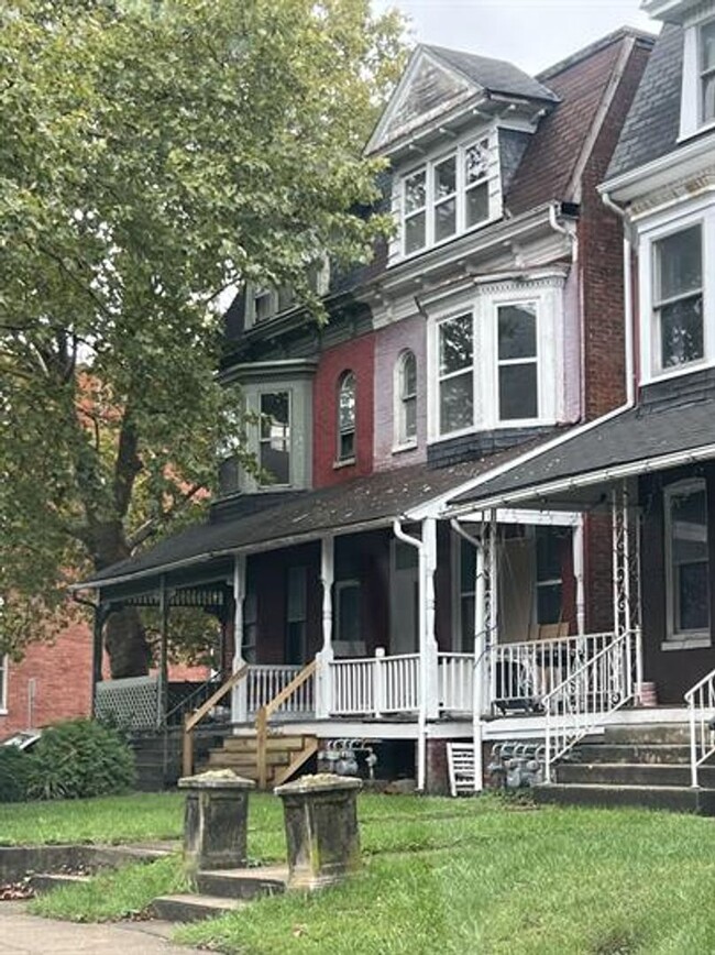 property at 747 Linden Ave
