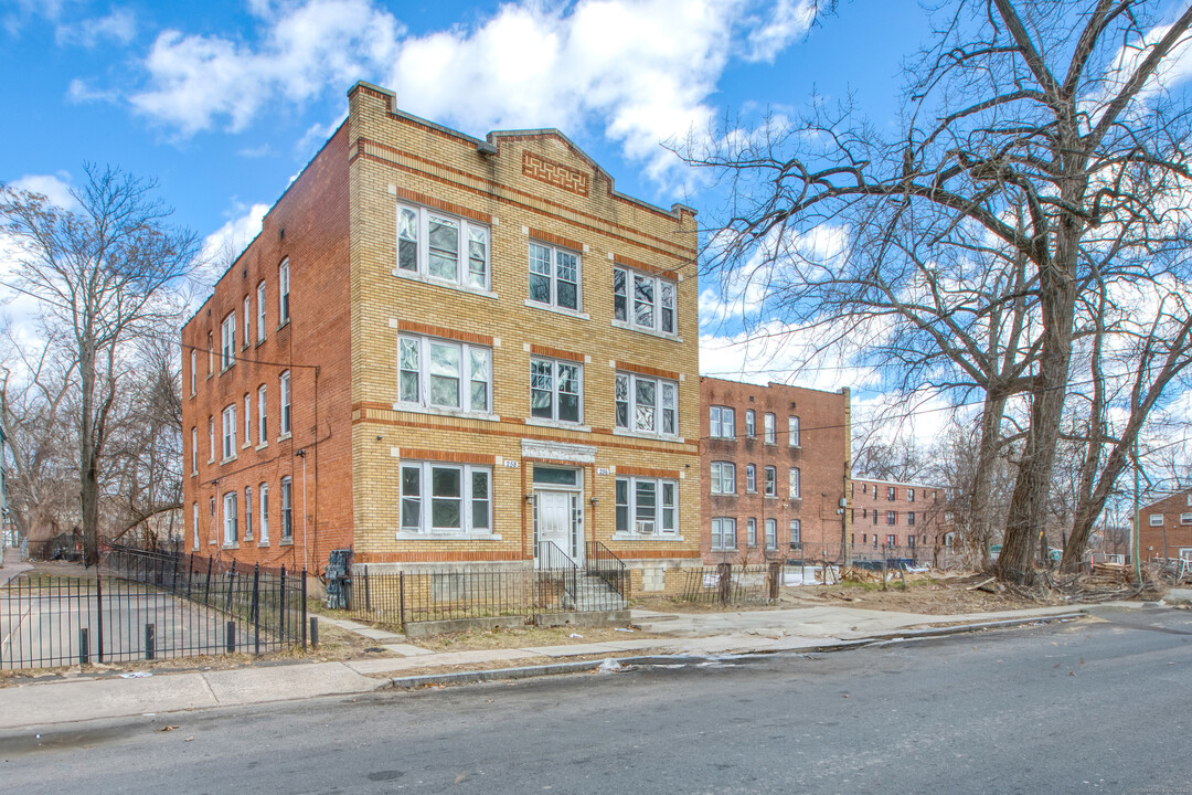 256 Mather St in Hartford, CT - Building Photo
